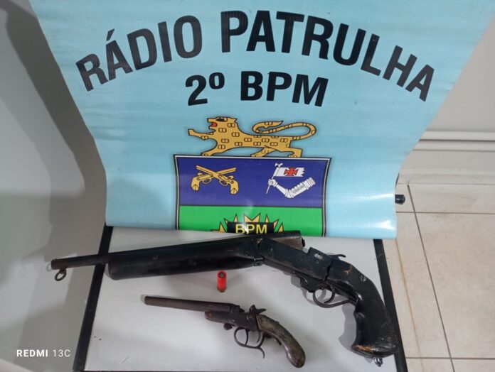 Polícia Militar em Três Lagoas apreende armas de fogo Polícia Militar em Três Lagoas apreende armas de fogo