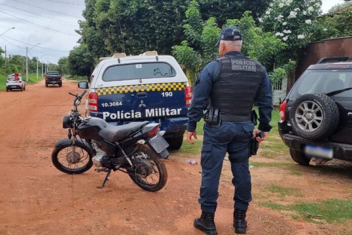 Polícia Militar em Três Lagoas recupera veículo furtado Polícia Militar em Três Lagoas recupera veículo furtado