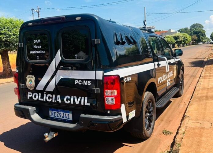 Policiais civis prendem suspeito de descumprir medida protetiva de urgência Policiais civis prendem suspeito de descumprir medida protetiva de urgência em Ivinhema