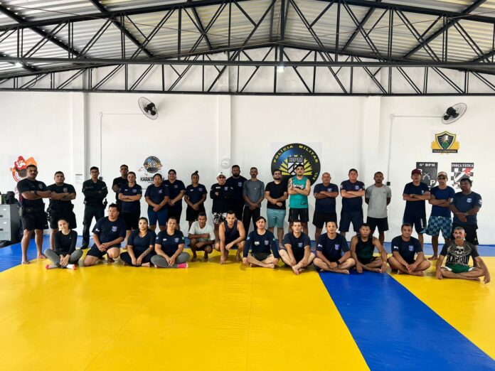 6º BPM REALIZA INSTRUÇÃO DE DEFESA PESSOAL PARA A GUARDA 6º BPM REALIZA INSTRUÇÃO DE DEFESA PESSOAL PARA A GUARDA MUNICIPAL DE LADÁRIO