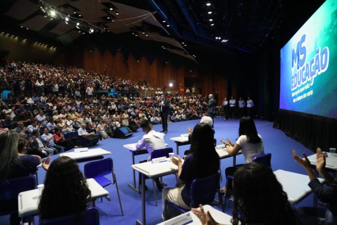 Com quase R$ 1 bilhão, Governo de MS promove reformas Com quase R$ 1 bilhão, Governo de MS promove reformas em escolas e modernização da educação