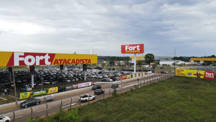 Grupo Pereira amplia sua abrangência com aquisição de rede de Fort Cafezais