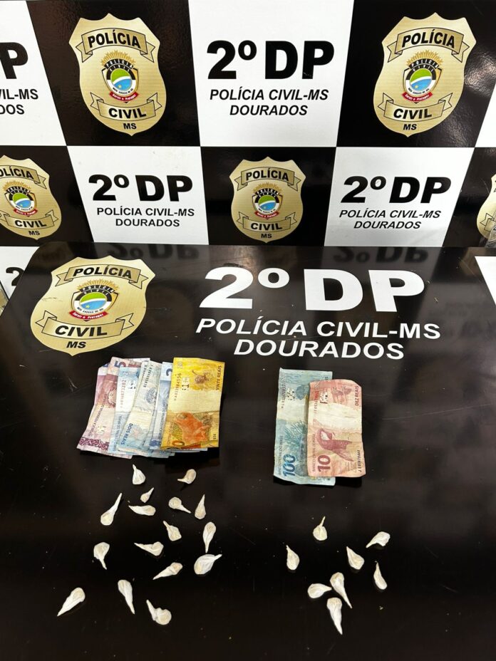 Polícia Civil prende irmãos por tráfico de drogas na região Polícia Civil prende irmãos por tráfico de drogas na região do Bairro Altos da Alvorada em Dourados