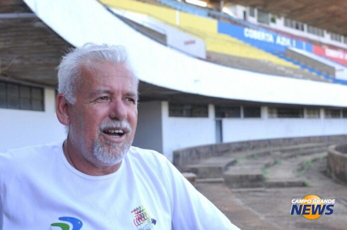 Sem banheiro para imprensa, Tavares impede cronista de ir sair Sem banheiro para imprensa, Tavares impede cronista de ir sair do campo