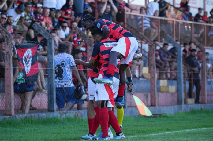Goleada fecha rodada do Estadual e Azulão afunda na tabela
