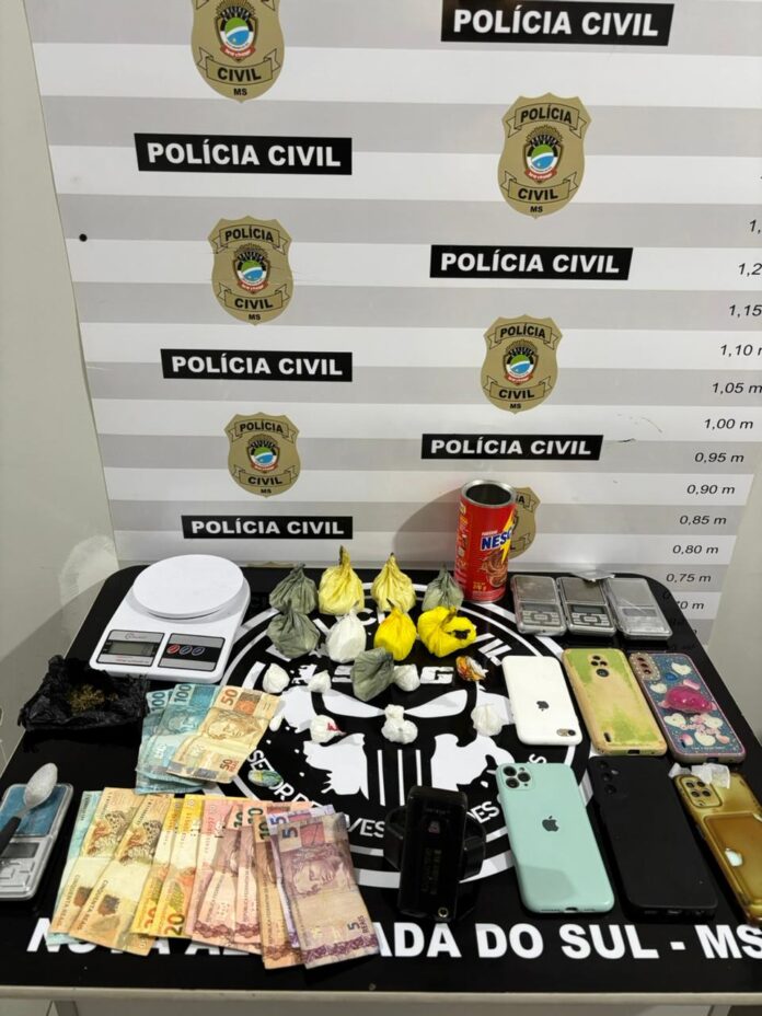 Polícia Civil desmantela associação criminosa e apreende 485g de cocaína Polícia Civil desmantela associação criminosa e apreende 485g de cocaína em Nova Alvorada do Sul