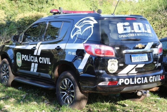 Policiais civis capturam quatro foragidos da justiça, na Capital Policiais civis capturam quatro foragidos da justiça, na Capital