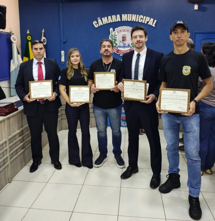 Policiais civis são homenageados em Jardim por elucidação de homicídio qualificado