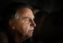 Bolsonaro é preso preventivamente em Brasília