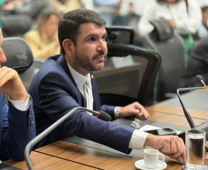 10b4ed1f-02e1-40c9-900b-43514a1ead17