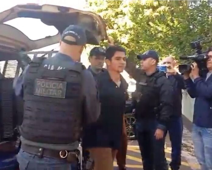 122528a8-f750-4e1c-8e45-749521b9f89e