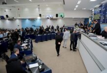 Câmara de Campo Grande aprova lei que veta atletas trans em competições femininas oficiais