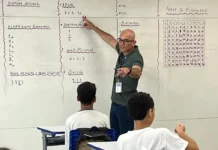 Desafio dos professores é chamar atenção dos estudantes durante aulas