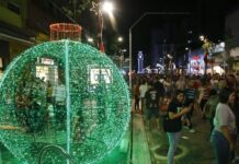 Aquidauana corta gastos e prioriza serviços essenciais, enquanto Campo Grande investe R$ 1,8 milhão no Natal