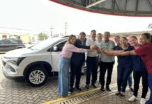 Lidio Lopes entrega carro zero ao Hospital do Câncer para reforçar atendimento domiciliar em Campo Grande