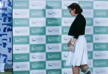 Câmara rejeita cassação da deputada Carla Zambelli