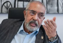 Não há mais razão para manter escala 6×1 e jornada de 44h, diz senador