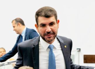 Jamilson Name solicita troca de lâmpadas no Jardim Noroeste, em Campo Grande