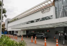 Bolsonaro é internado em UTI hospitalar com broncopneumonia bilateral