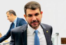 Jamilson Name solicita melhorias em rua do Jardim Macaúbas, na Capital