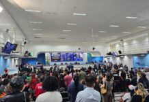 Lei sobre uso de banheiros femininos por pessoas trans em Campo Grande provoca protesto e tumulto durante sessão na Câmara