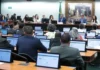 CCJ da Câmara adia análise de PEC sobre redução da maioridade penal