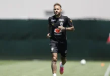 Neymar vai a campo pela primeira vez em treino da seleção brasileira