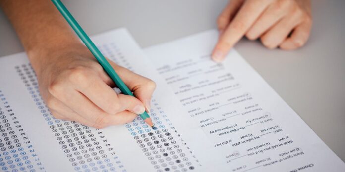 Autorizado concurso público com 2.000 vagas para professores da Rede Estadual de Ensino