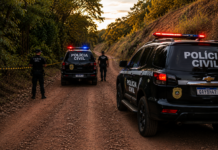 Dois homens são encontrados mortos em estrada rural e polícia investiga ligação com facções