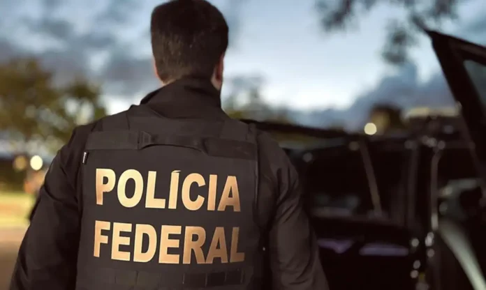 PF deflagra operação contra lavagem de dinheiro de bets em cinco estados e bloqueia R$ 1,1 bilhão PF deflagra operação contra lavagem de dinheiro de bets em cinco estados e bloqueia R$ 1,1 bilhão