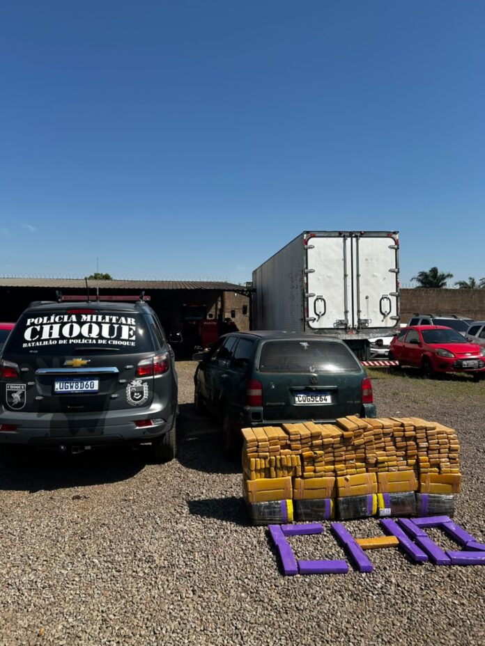 Choque encontra mais de 400 kg de maconha escondidos em casa no Los Angeles Choque encontra mais de 400 kg de maconha escondidos em casa no Los Angeles